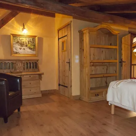 De L Ours Blanc Chalet